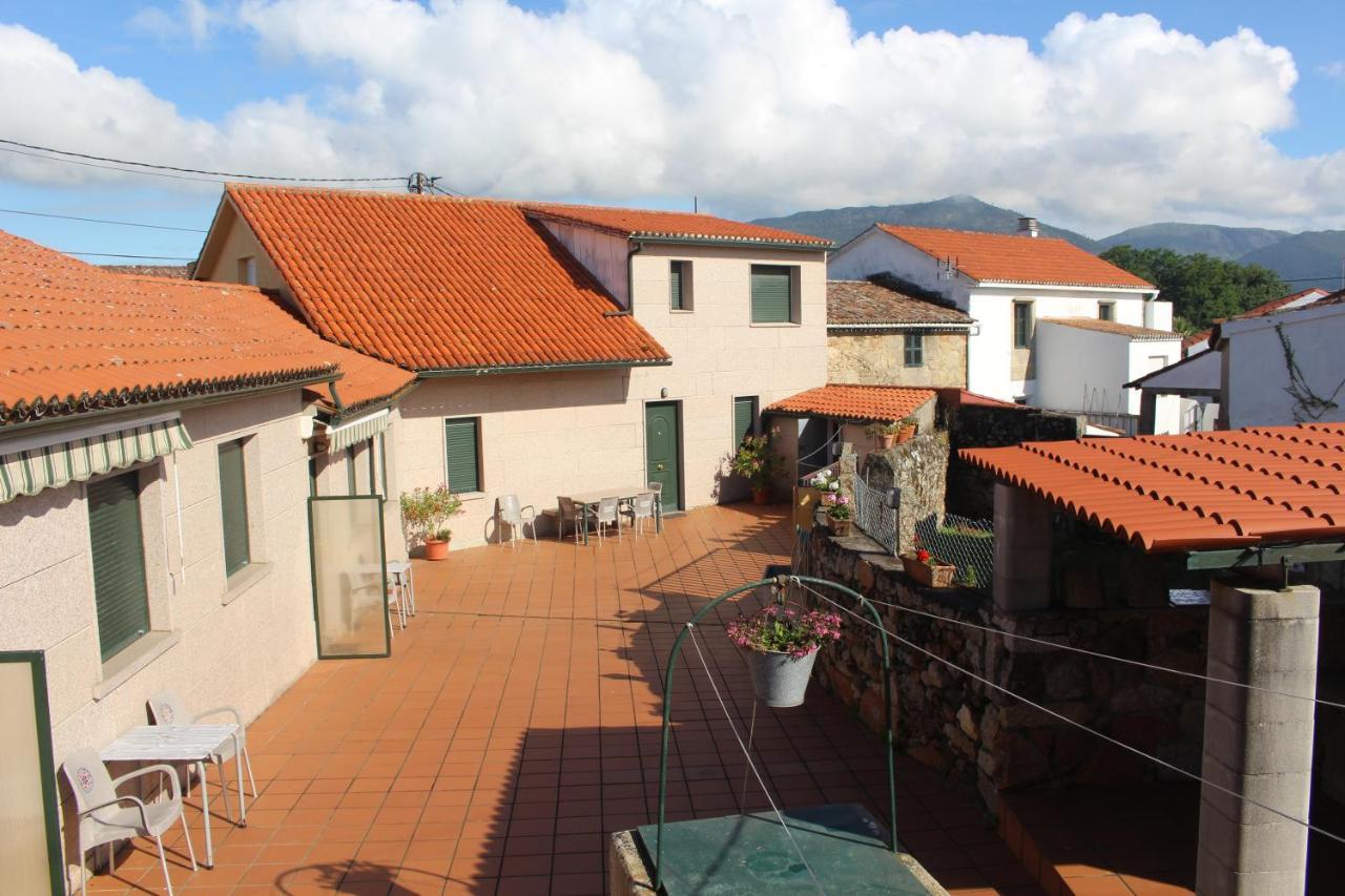 Apartamentos Outeiro A Pobra do Brollón Kültér fotó